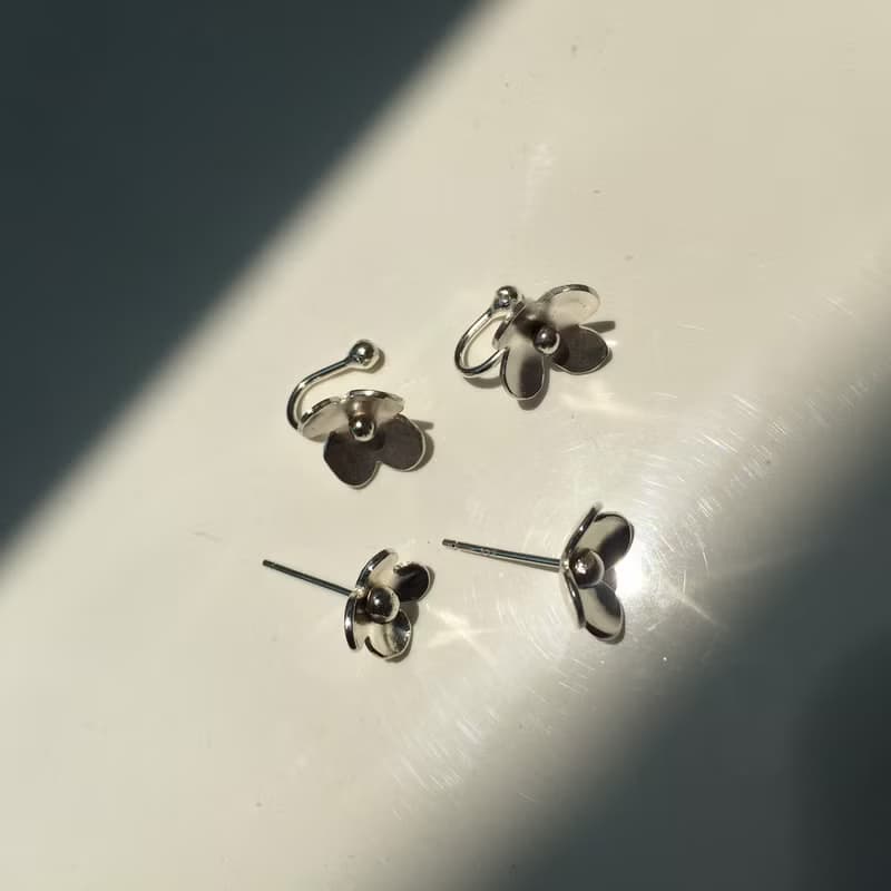 / 小草花c  /純銀耳環-925純銀耳針 / 夾式耳環