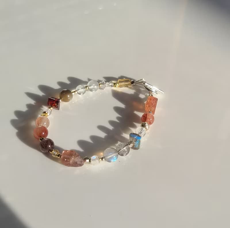 秋煙日影 | 兔毛水晶、拉長石、白水晶手鍊 925純銀
