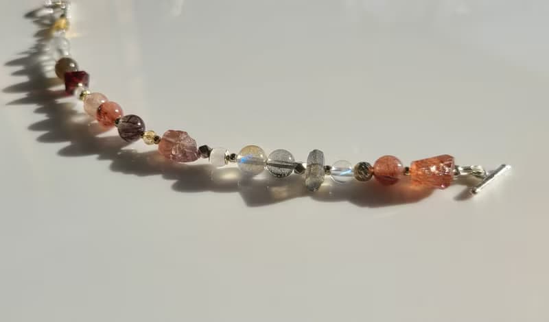 秋煙日影 | 兔毛水晶、拉長石、白水晶手鍊 925純銀