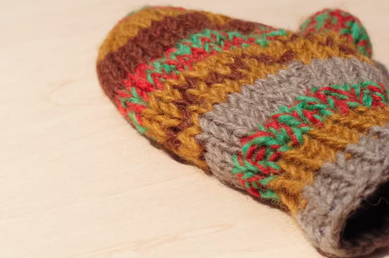 限量一件針織純羊毛保暖手套 / 兒童手套 / 童手套 / 內刷毛手套 / 針織手套 / 拳擊手套 - 東歐 混色沙漠色調條紋