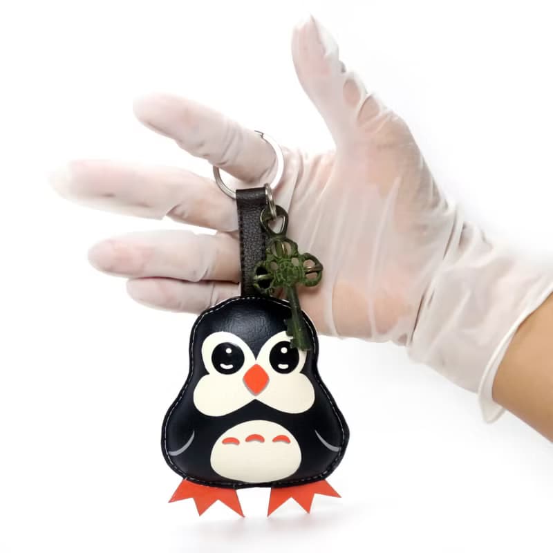 Penguin keychain, gift for animal lovers add charm to your bag.