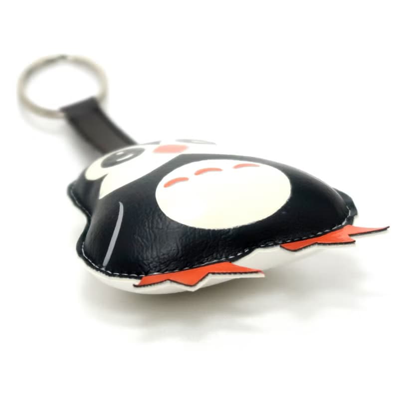 Penguin keychain, gift for animal lovers add charm to your bag.