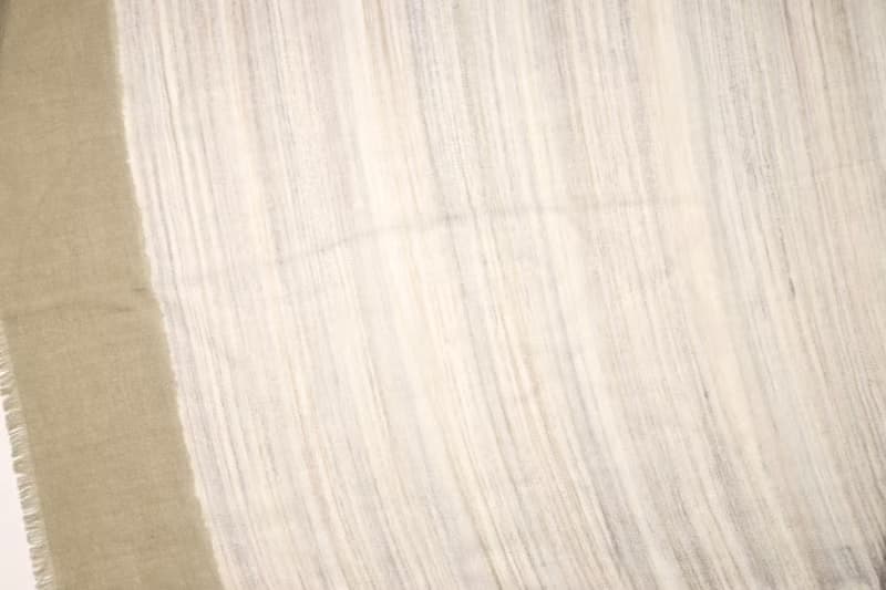 【聖誕禮物】喀什米爾手工古法印染山羊絨豆綠色圍巾披肩輕薄保