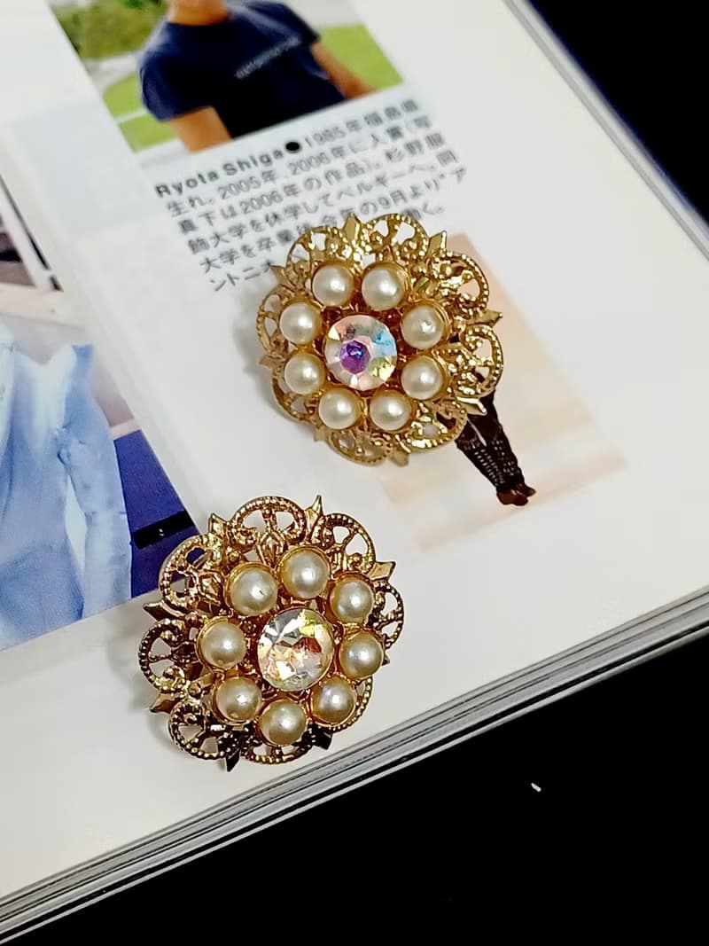 vintage jewelry  極光萊茵石珠花夾式耳環