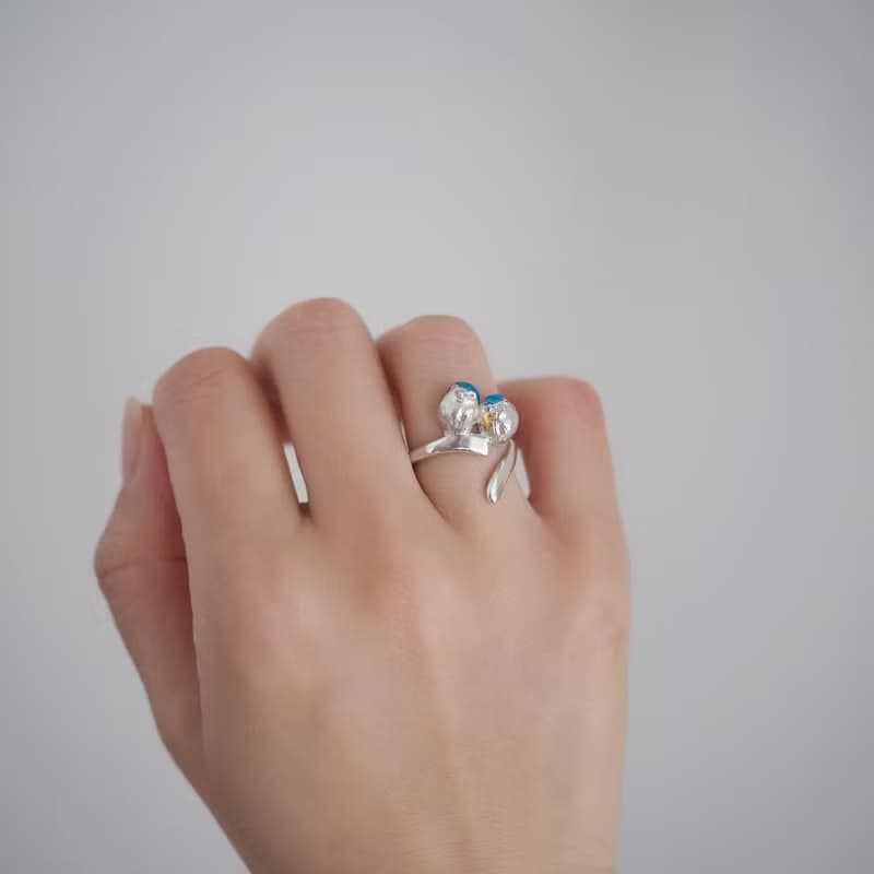 2羽のルリビタキリング