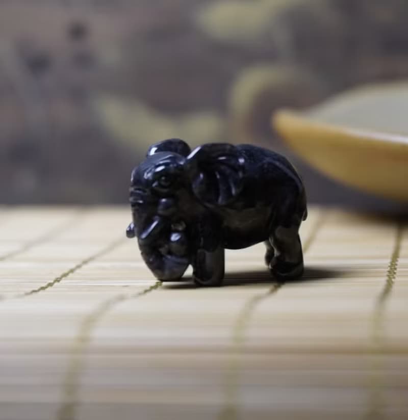 【吉象如意】烏雞翡翠大象擺飾 | 天然緬甸玉A貨翡翠 | 送禮