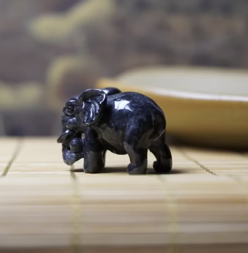 【吉象如意】烏雞翡翠大象擺飾 | 天然緬甸玉A貨翡翠 | 送禮