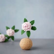 沈丁花胸針　(花/瑞香春/夏/青色/禮物/手工編織/四季折々)