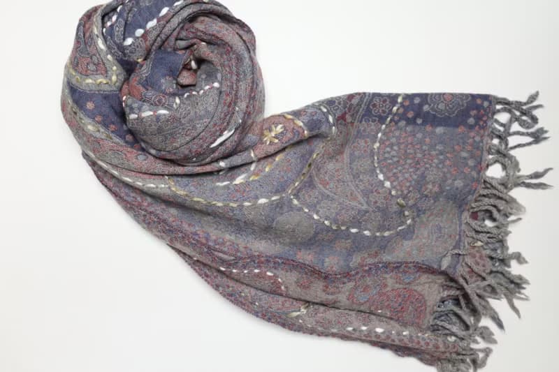 【聖誕禮物】喀什米爾水煮羊毛手工刺繡圍巾披肩粉灰紫溫柔風