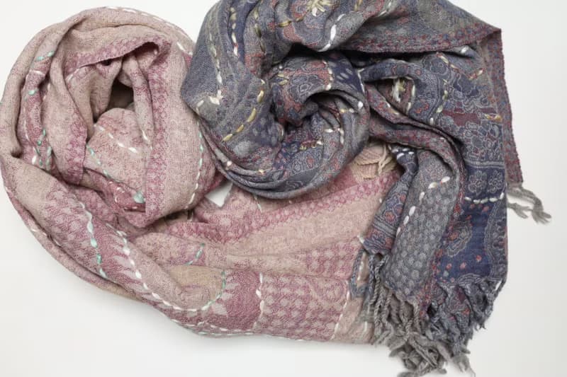 【聖誕禮物】喀什米爾水煮羊毛手工刺繡圍巾披肩粉灰紫溫柔風