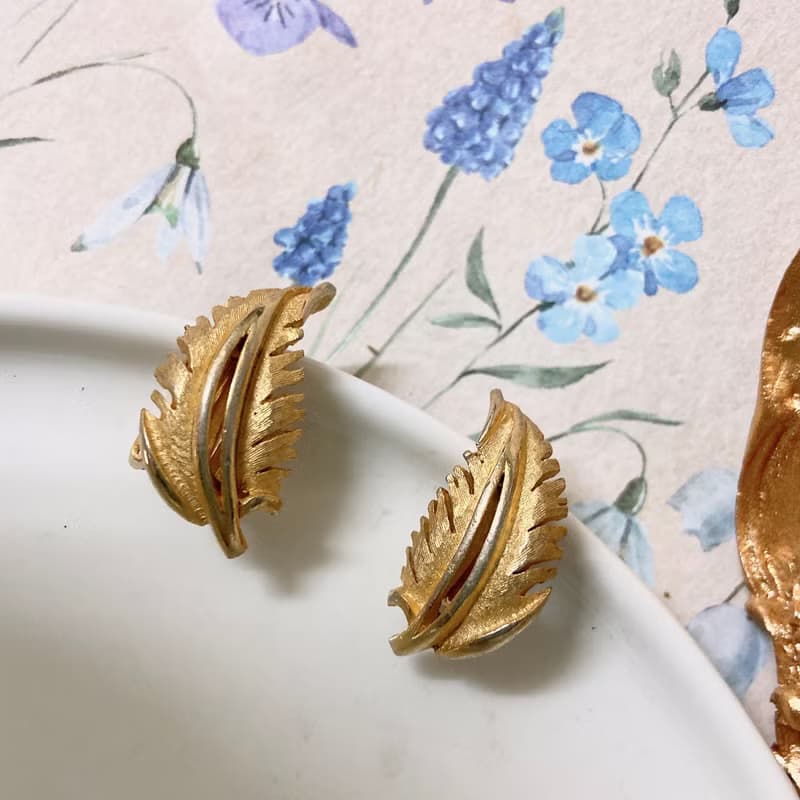【西洋古董飾品】沙金葉脈羽毛 立體精緻細膩紋理 耳環耳夾