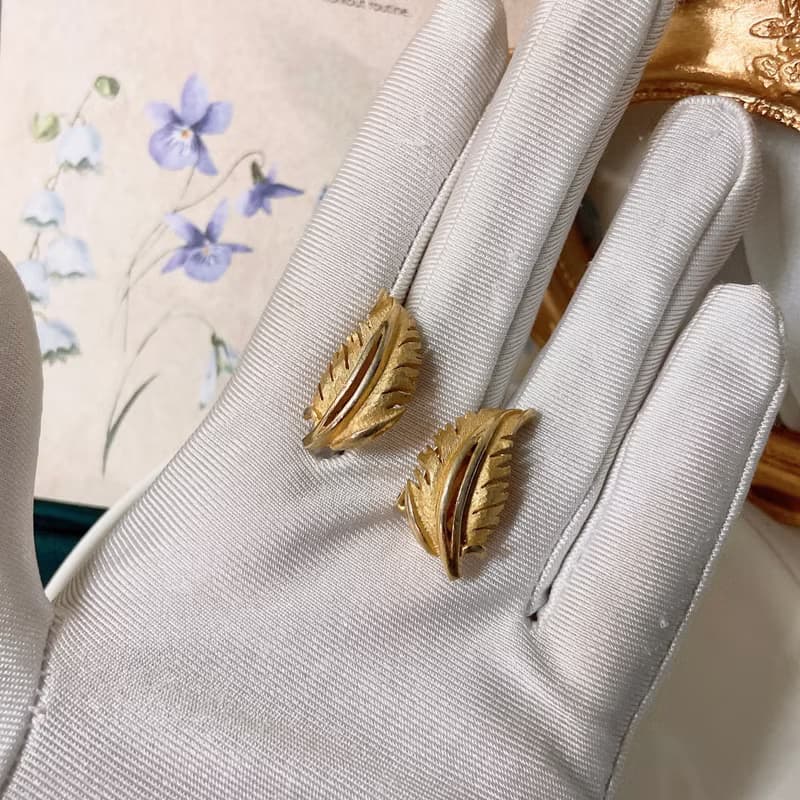 【西洋古董飾品】沙金葉脈羽毛 立體精緻細膩紋理 耳環耳夾