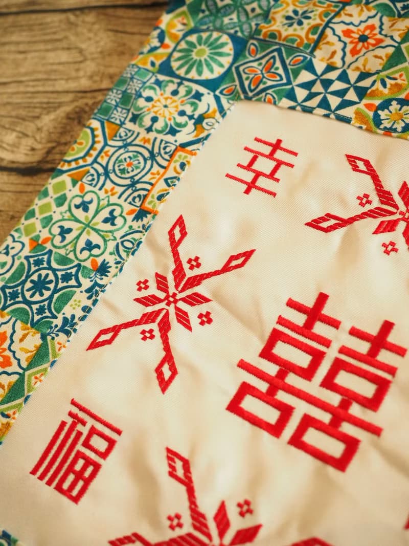 英國製作 懷舊幸福兒童 彩色瓷片 手挽側揹索繩袋