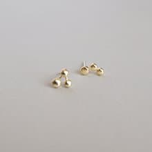 スターレットアシンメトリーピアス / イヤリングクリップ