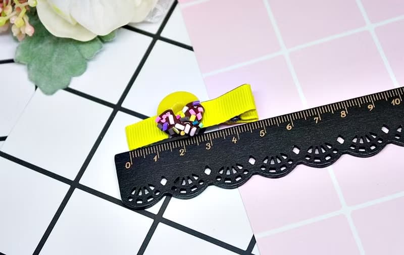 <仿真黏土髮飾> => 巧克力鳳梨片－髮夾系列－ #俏皮  #可愛 