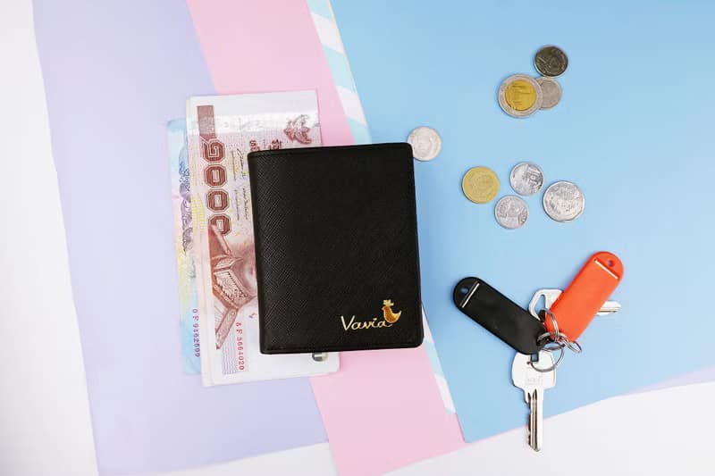 BLACK Pocket Book Short Wallet / Cow Leather