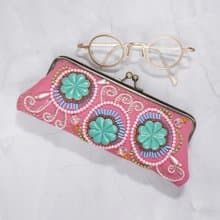 ビーズ刺繍のがま口眼鏡ケース ペンケース No.20 ピンク×ガーゼ素材 アートなギフトに最適 一点もの 手刺繍 軽量ハンドメイド  おしゃれで便利