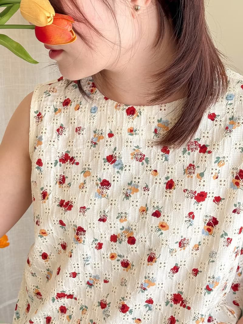 Cozy Lace Top : 2 種尺寸 紅色的