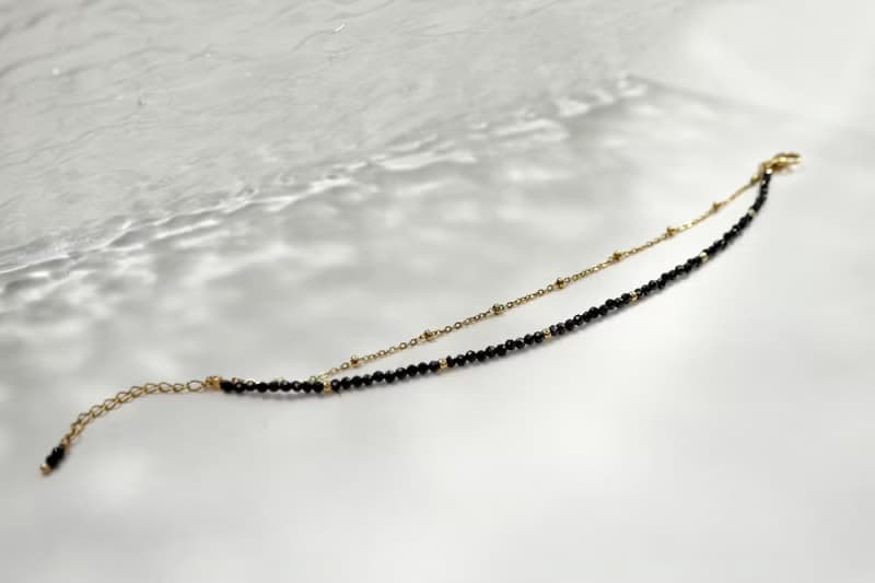 黑暗相擁。尖晶石手鍊