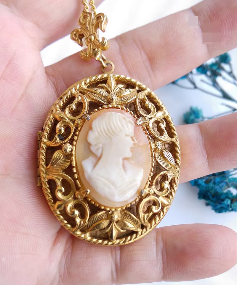 Vintage Jewelry 西洋古董飾品 FLORENZA CAMEO locket 項鍊