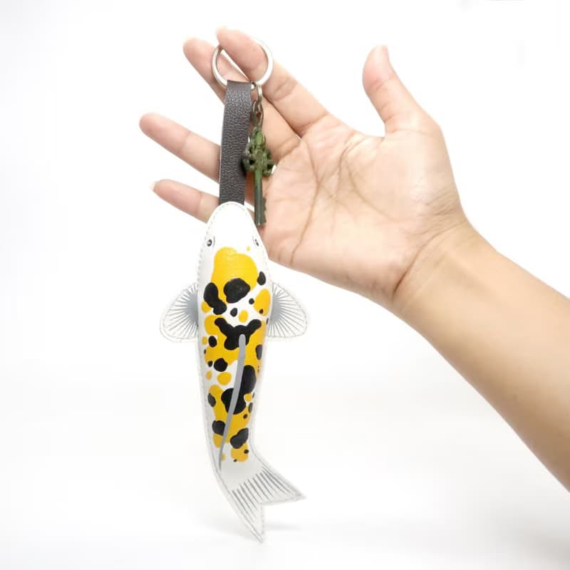 Koi Fish keychain, gift for animal lovers add charm to your bag.