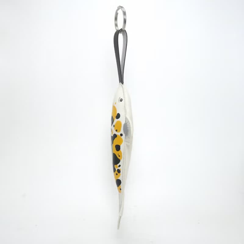Koi Fish keychain, gift for animal lovers add charm to your bag.