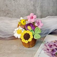 鉤織花小花籃 鉤織花 生日禮物 小花籃 情人節 母親節 家居擺設
