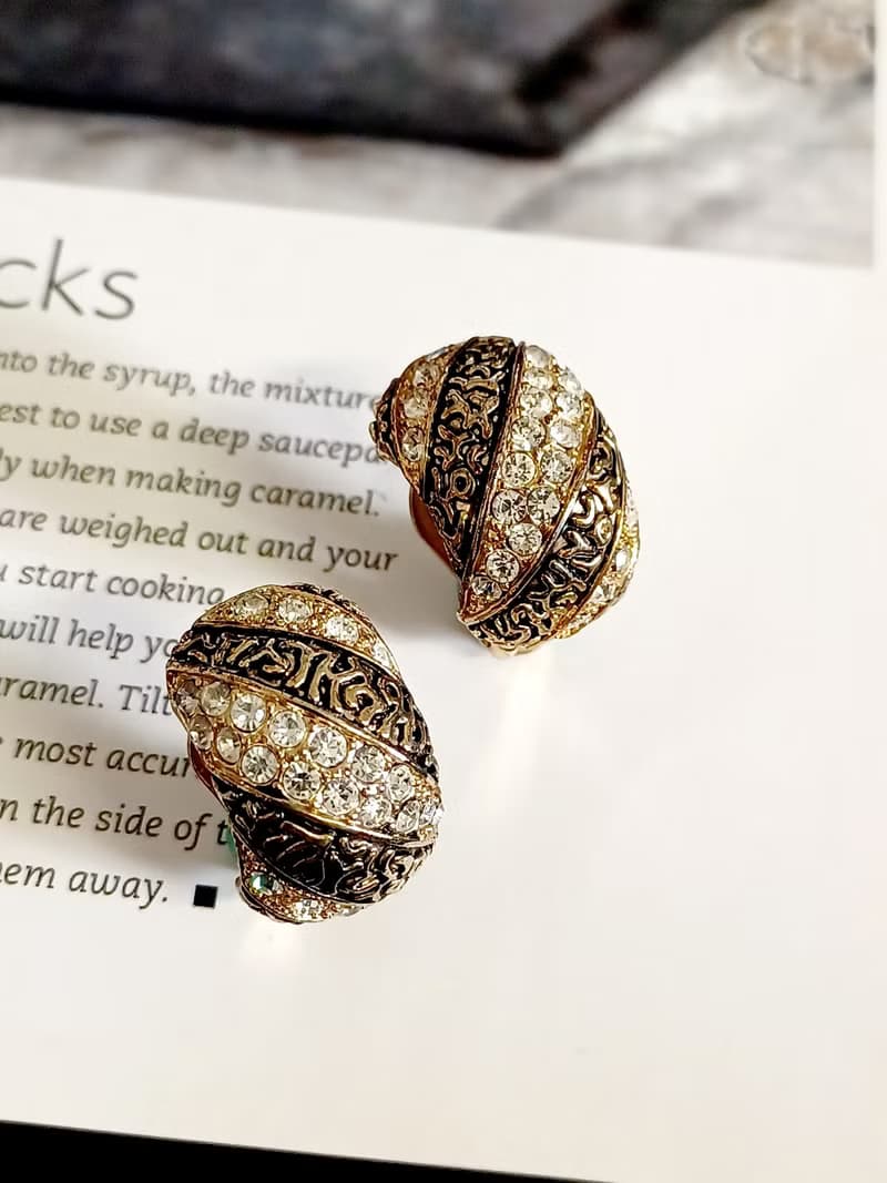 vintage jewelry  古董圖騰交錯萊茵鑽  夾式耳環