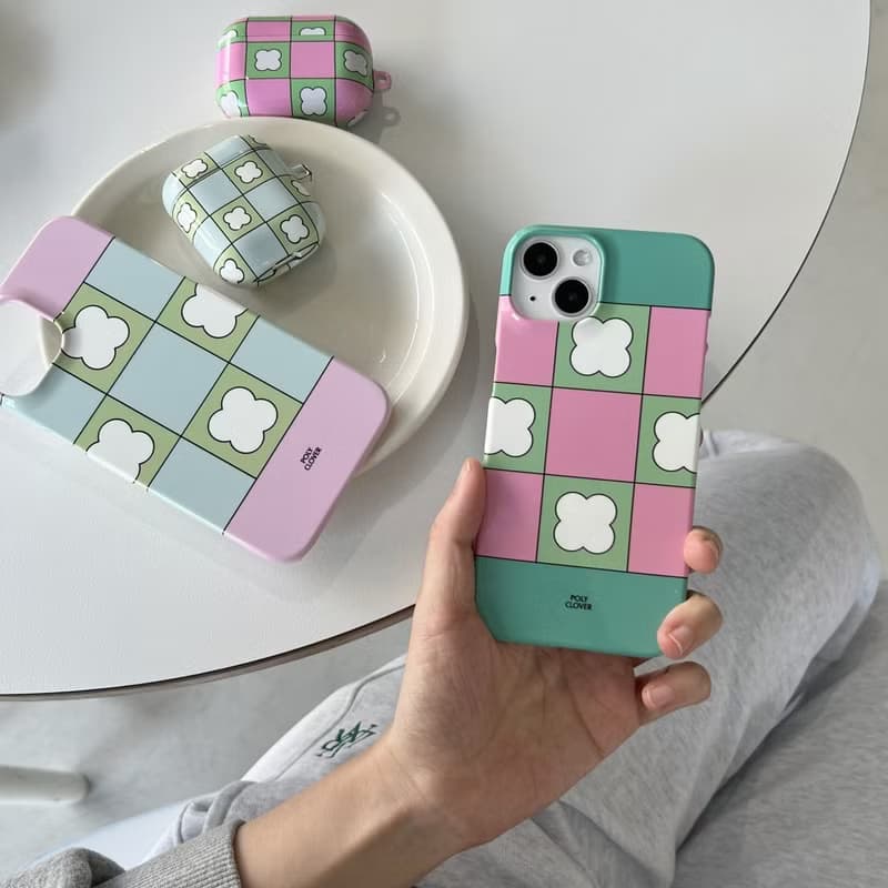 clover check hard phone case (deep pink)