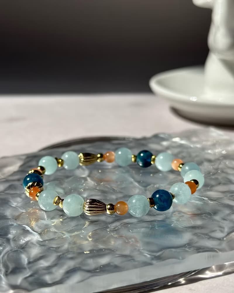 藍磷灰 海藍寶 彩髮晶 天然水晶手鍊 / 撫平情緒 增加自信