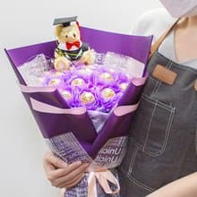 畢業花束 畢業熊+豪華版金莎18顆花束(附燈串 夢幻紫) 送死黨