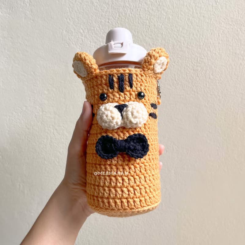 Cute Tiger -Friendly Drink Bag with Crochet Design for Bottles