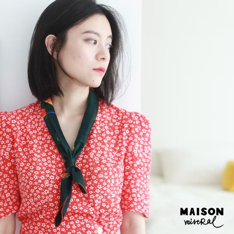Maison Mistral 藝術家原創插畫天堂鳥系列  墨綠色絲巾真絲方巾