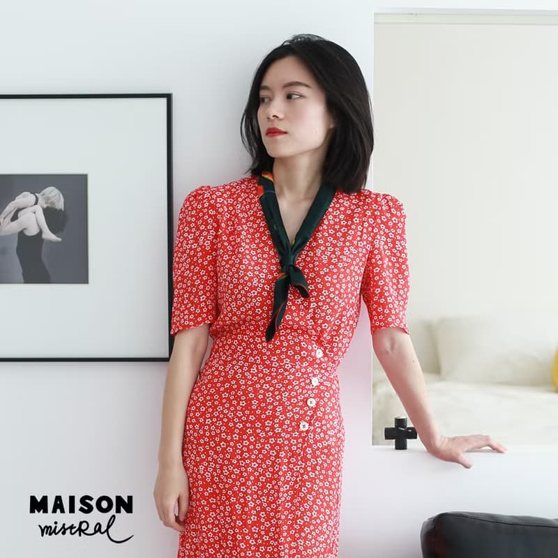 Maison Mistral 藝術家原創插畫天堂鳥系列  墨綠色絲巾真絲方巾
