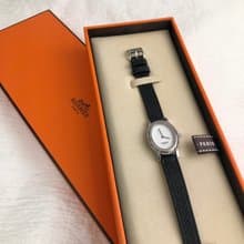 【 日本直送　名牌中古包 】HERMES エルメス 腕時計 ブラック クリッパー オーバル レザー CO1.210 vintage ヴィンテージ tdn25n