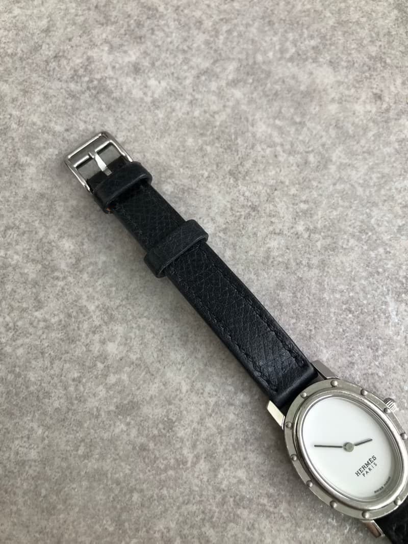 【 日本直送　名牌中古包 】HERMES エルメス 腕時計 ブラック クリッパー オーバル レザー CO1.210 vintage ヴィンテージ tdn25n