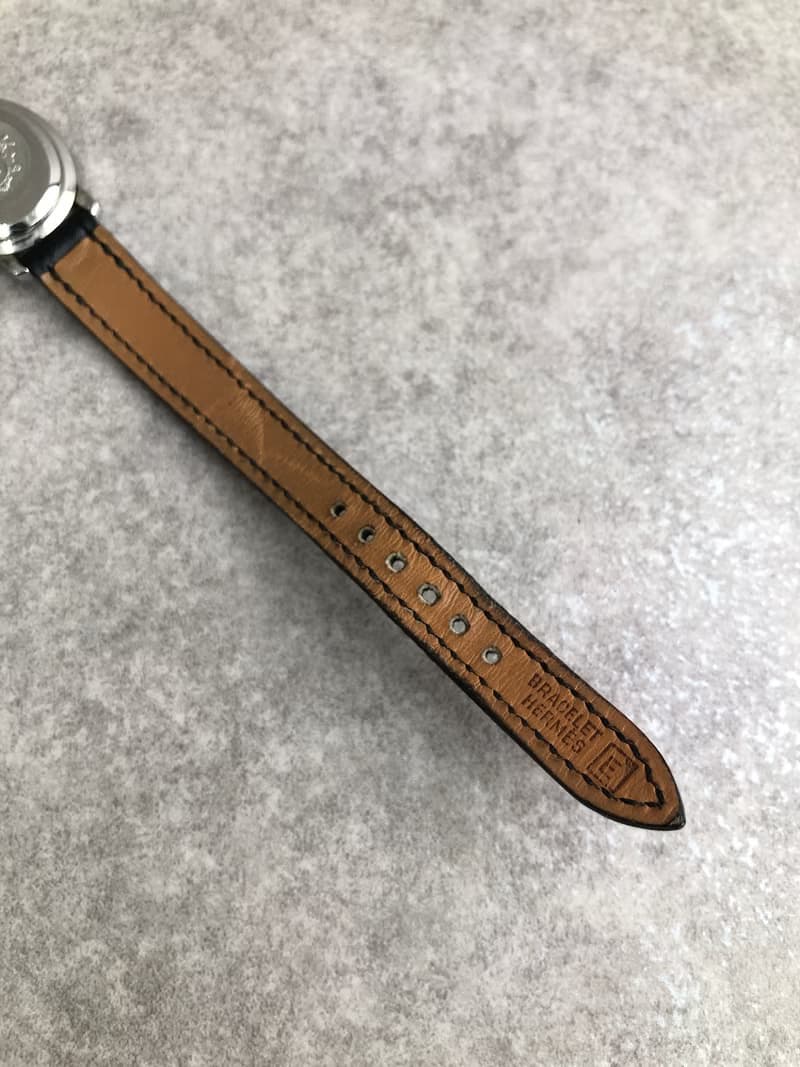 【 日本直送　名牌中古包 】HERMES エルメス 腕時計 ブラック クリッパー オーバル レザー CO1.210 vintage ヴィンテージ tdn25n