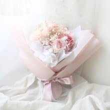 粉色絕代青春篇章・甜美粉永生玫瑰與棉花花束