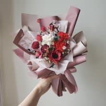 未完待續 | 永生玫瑰康乃馨 母親節 乾燥花 花束(紅色)-現貨