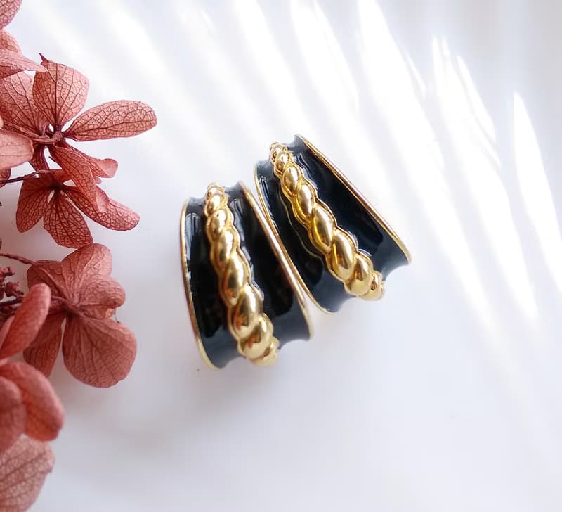Vintage Jewelry 西洋古董飾品 MONET 摩登C圈 厚實 針式耳環