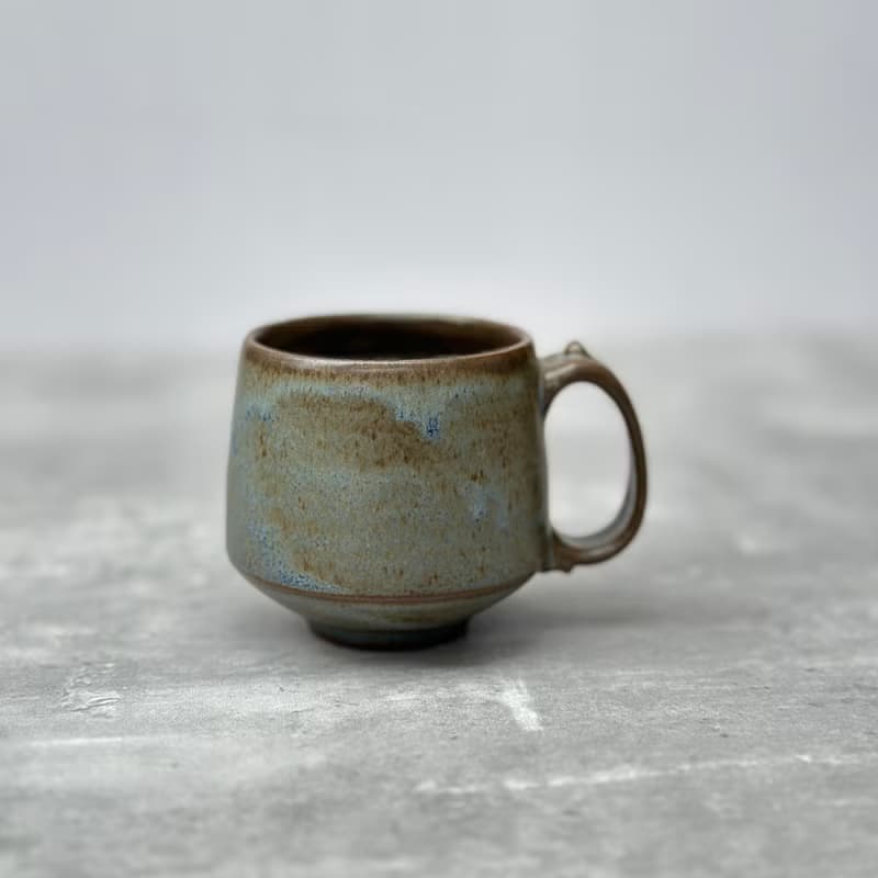 泥繪咖啡樹灰藍釉小陶杯