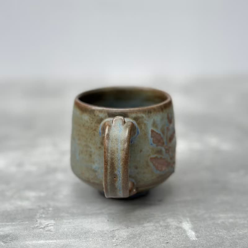 泥繪咖啡樹灰藍釉小陶杯