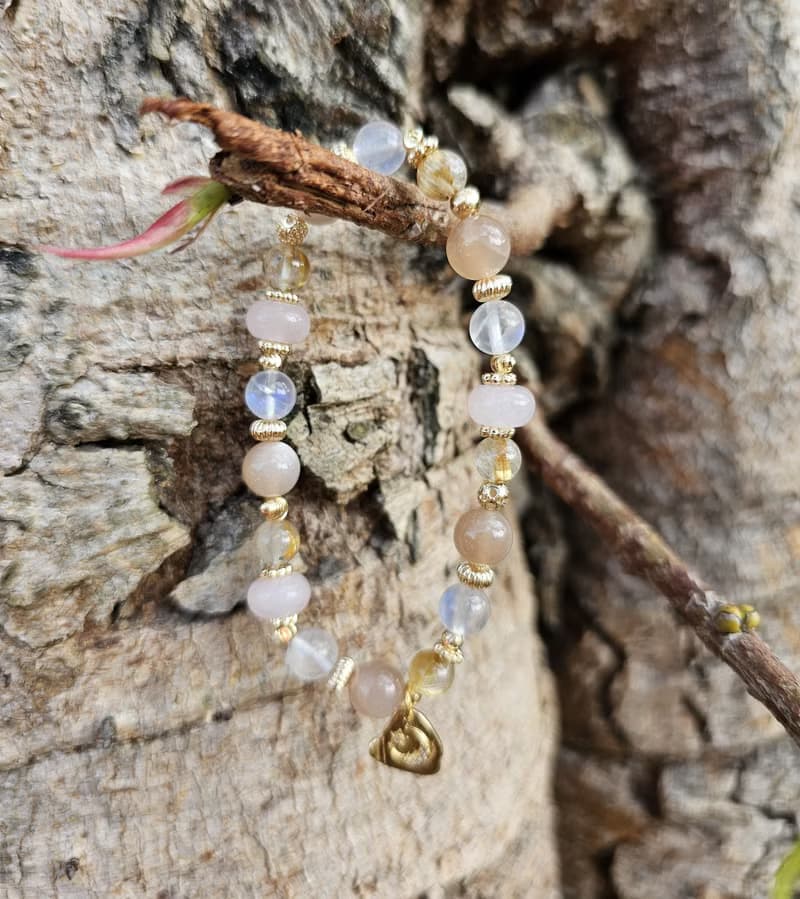 金沙柔光- 橙月光石/鈦晶/粉晶/月光石水晶手鍊