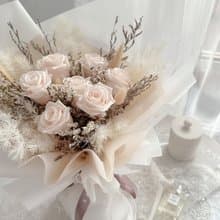 古典風格永生白玫瑰花束