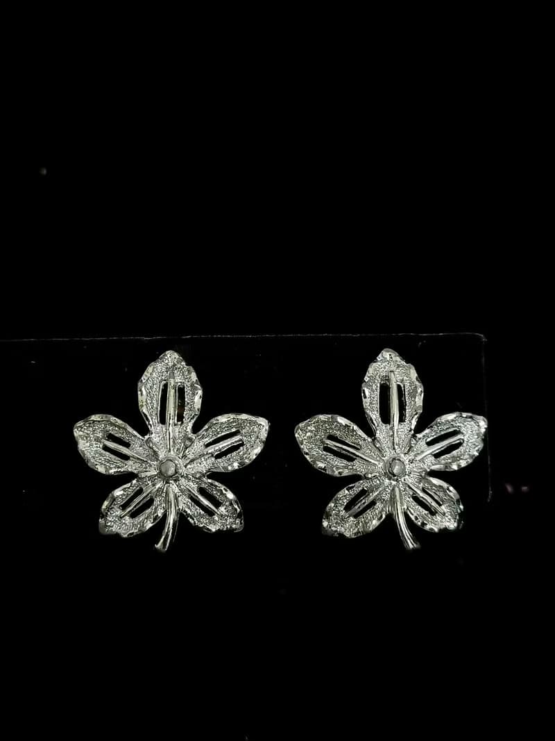 vintage jewelry SARAH COV 亮銀花卉夾式耳環