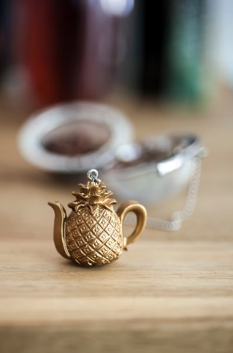 01LIV不銹鋼濾茶器 CHICHI濾茶球 菠蘿壺吊饰 原創設計 泡茶器