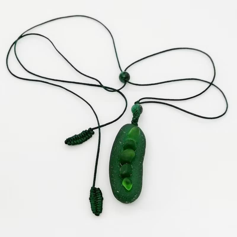 Sea glass peas in a pod necklace海廢飾品Gift for her Cute Birthday present女朋友禮物 姊妹禮物
