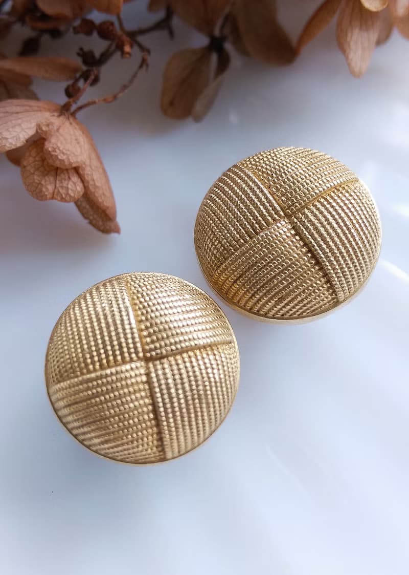 Vintage Jewelry 西洋古董飾品 AVON 小巧 都會摩登 夾式耳環