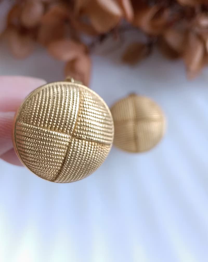 Vintage Jewelry 西洋古董飾品 AVON 小巧 都會摩登 夾式耳環