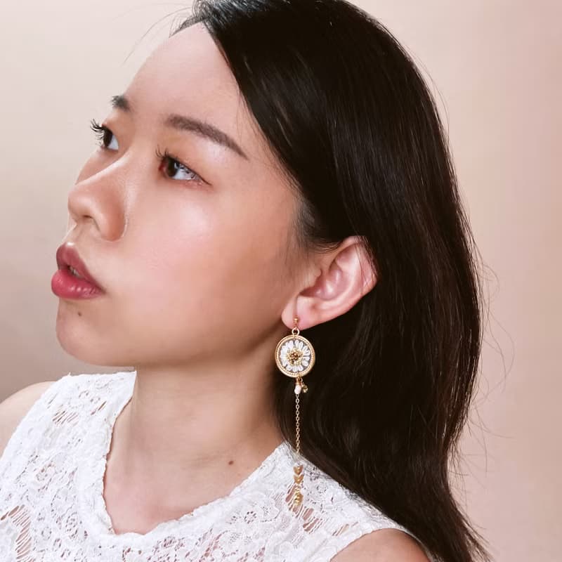 暗戀春日 / 刺繡耳環 / 可改耳夾